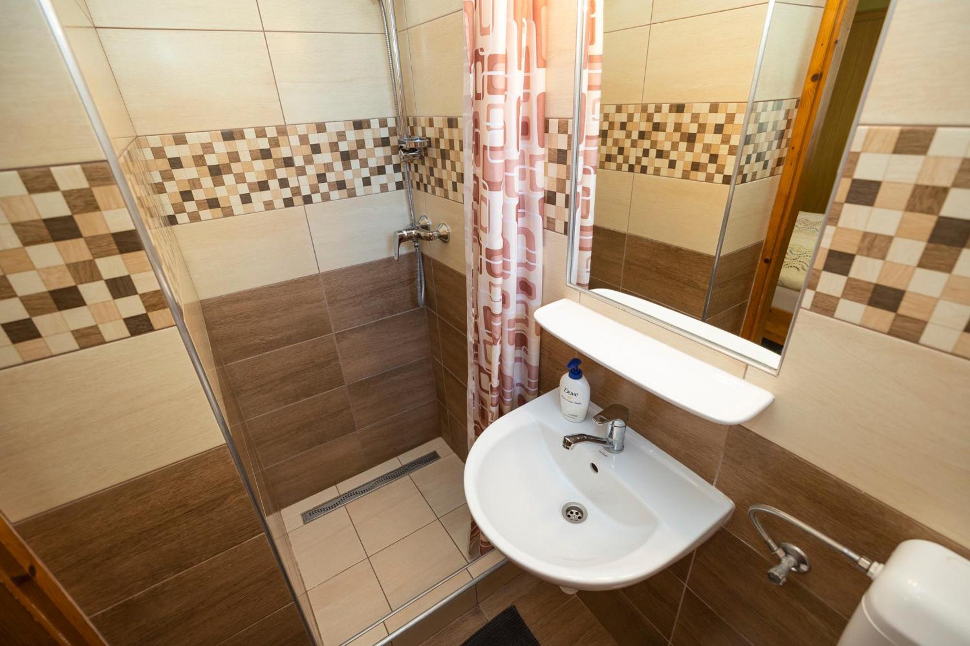 Cecey Apartman Eger Ngoại thất bức ảnh
